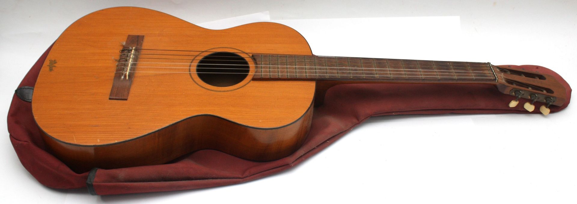 Hofner Flamenco acoustic guitar, maple and spruce, made in Germany, paper label numbered 5926,