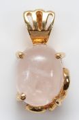 A 9ct gold rose quartz pendant, 15mm, 1.9g