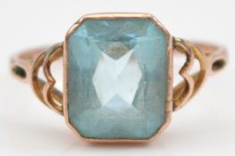 A 9ct gold blue paste solitaire ring, L, 2g