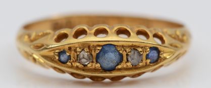 An 18ct gold sapphire and rose cut diamond five stone ring, Birmingham 1924, M 1/2, 2.3g
