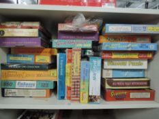 Mixed Vintage Card and Wooden Jigsaws, Embassy Tower Press x2, Waddington's Watership Down and 470pc