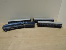 Hornby 00 Gauge, LMS 4-6-2 Coronation Scot Loco & Tender 6220 with three Carriages