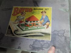 Bayko Building Part Set, many pieces with instructions, in original box