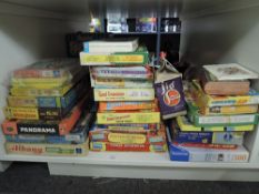 Mixed Vintage Card and Wooden Jigsaws, Tower Press Albany, Country Market, Heron, River Charm,