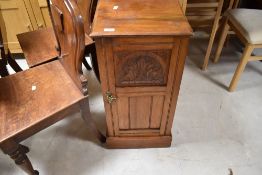 A Victorian mahogany pot cupboard height approx. 72 cm (plus plinth)