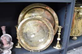 A selection of 20th-century sundry brassware, to include a large Indian decorative plate; two