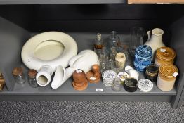 A large quantity of late 19th to 20th-century Apothecary and medicinal items, to include a large