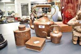 A small quantity of 19th to early 20th-century copperware, to include a small hinged-lid box; a