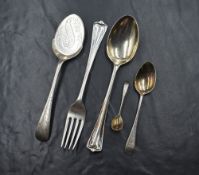 A Edwardian silver butter spade, having decorative engraving to bowl and terminal, marks for