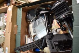 A Prinzflex M1 camera with Hoya lens, a Canon FD 50mm 1:1,4 50mm lens, a Hanimex Tele Zoom 1:4,5