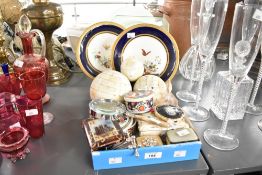 A quantity of early 20th-century sundryware, to include an Art Deco Bagley 'fish' pattern green