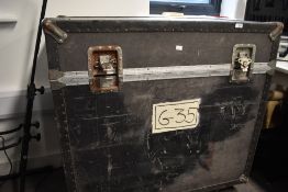 A large flight case, originally used by Supertramp with limited provenance provided by the seller,