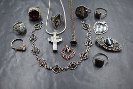 A small selection of silver and white metal jewellery stamped 925 including four pieces of Siam