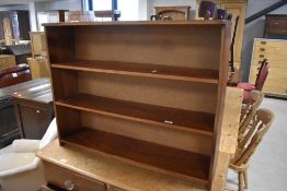 A 20th century mahogany open bookcase with three shelves, 73cm x 91cm x 25cm