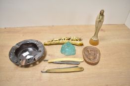 A quantity of 20th-century sundrywares, to include two straight razors having celluloid handles; a