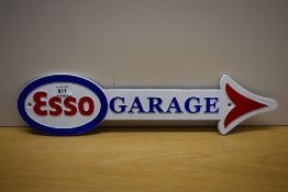 Acast Esso Garage arrow 46cm