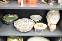 A selection of 19th and 20th-century pottery ware, to include a Maling pottery of Newcastle 'Dragon'