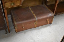 A vintage travel trunk, width approx. 82cm