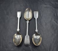 A group of three Victorian silver fiddle pattern teaspoons, having 'B' initial to terminals, marks