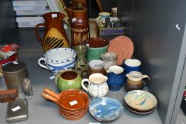 A selection of mixed studio pottery to include Wetheriggs & Schofield Pottery (Penrith) Thorburn