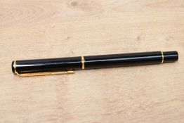 A Parker Rialto converter fill fountain pen in Laque Black