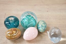 A small quantity of 20th-century studio glass, to feature an Adrian Sankey of Cumbria hand blown