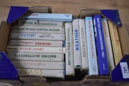 Observer's Books. A small carton. (16)