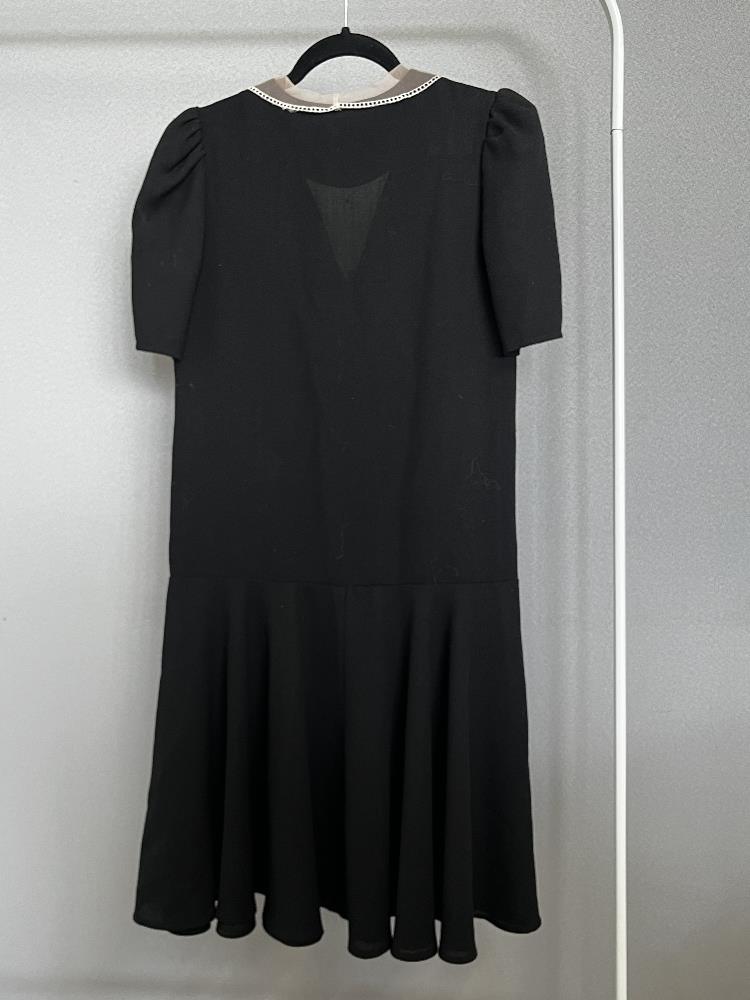 A 20th century vintage Radley shift dress in black wool mix having blush pink mesh and crochet - Image 4 of 4