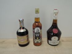 Mixed Spirits, Drambuie with import label intact, 40% vol, 0.75lts, DOM Beneditine with import label
