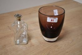 A late 20th-century Caithness Glass-style amethyst vase, having a deep purple haze graduated in to a