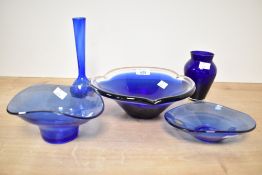 A selection of art glass including a large tri scalloped bowl 23cm x 8cm sold together with a