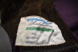 A 3pc 15ft #9-11 Shakespeare Golden fly rod 1732 450 in original case