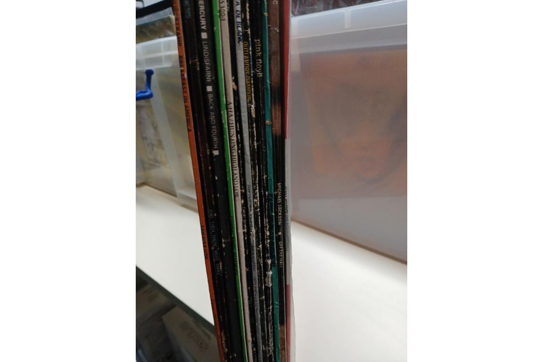 A 12 vinyl mixed lot as per photos - some good titles here - Image 3 of 3