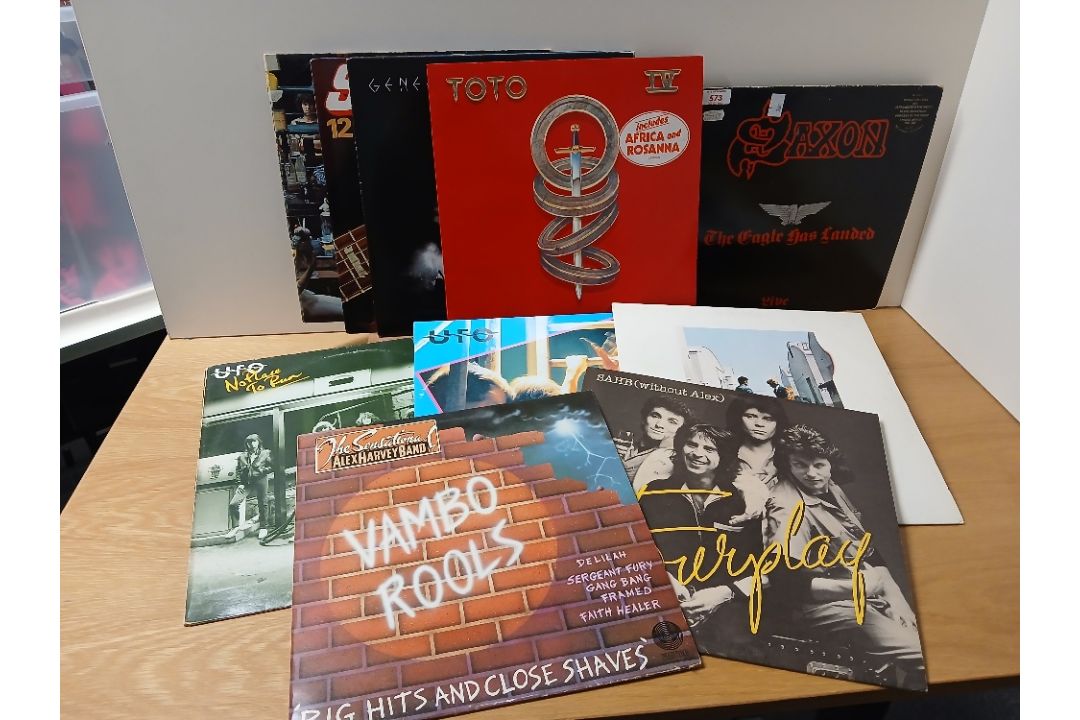 A 12 vinyl mixed lot as per photos - some good titles here - Image 1 of 3