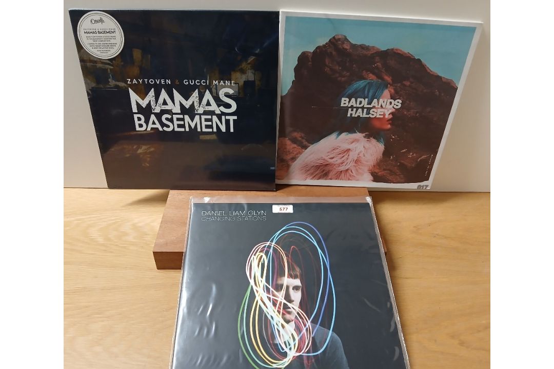 A mixed vinyl lot as per photos - all ex or better / indie / SSW interest