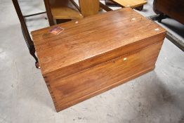 A vintage bedding box, approx dimensions 101 x 54 x 46cm