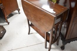 An early 20th Century mahogany drop leaf occasional table, width approx. 61cm