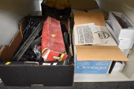 A collection of model railway equipment and locomotive display pieces. The lot includes a large