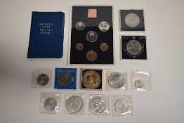 A 1971 Coinage Of Great Britain Set, 50p-1/2p In a Plastic Case, Britain's First Decimal Coin Set