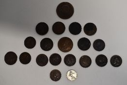 A Collection Of 19th And 20th Century British Farthings, Comprising George IV 1821 x2 (One Holed),