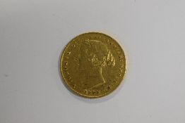 A Queen Victoria 1860, Sydney Mint, Gold Sovereign, Obv Young Head Victoria, Rev Sydney Mint
