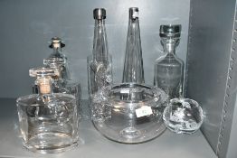 A quantity of mid to late 20th-century glassware, to include two clear square decanters; two