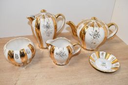 A small quantity of mid 20th-century Art Deco-style Sudlow's Burslem 'Rita' ware, featuring a