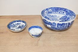 A 19th-century Copeland Spode 'Italian' earthernware bowl, featuring blue and white transferware