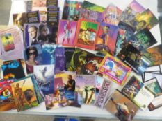 FANTASY TRADING CARDS LARGE COLLECTION OF APX 2 000 CARDS Wonderful lot of trading cards and trading