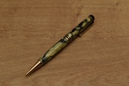 A Parker Duofold Senior Streamline pencil in Pearl and Black. Circa 1929