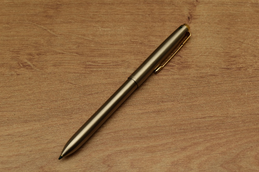 A boxed Parker Four Colour Ballpoint pen in Stainless Steel. Circa 1989 - Image 2 of 2