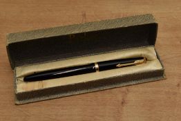 A boxed Parker Duofold Maxima Aerometric fill in Black with decorative cap band having 14K Parker