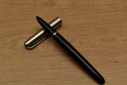 A Parker 51 Aerometric fill fountain pen in Black with lustraloy cap. Circa 1946