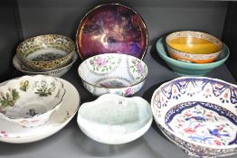A quantity of 20th-century decorative ceramic bowls, to feature a Susie Cooper green bowl; a